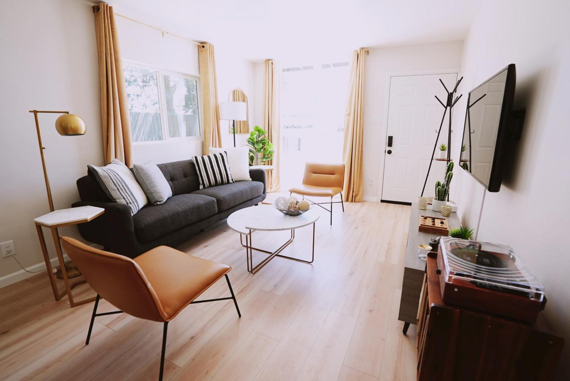 Centrally Located! Remodeled! Huge Backyard! The White House Albuquerque Dış mekan fotoğraf